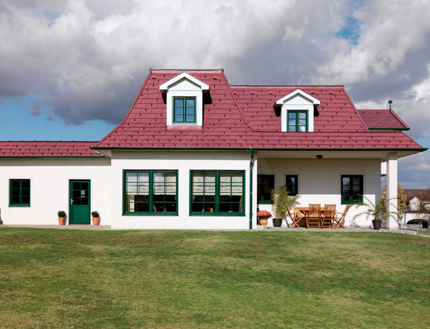 Teja asfáltica engatillada, acabado stucco, rojo oscuro P.10